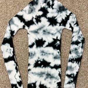 PrettyLittleThing Monochrome Tie-Dye Top